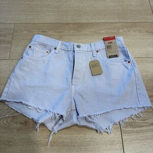 NWT Levi’s Women’s 501 Button Fly Shorts Raw Hem Purple Lavender Size 32